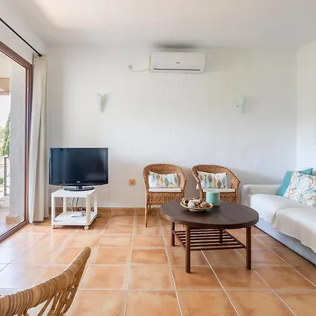 En Javea, Cerca De La Caleta Jávea